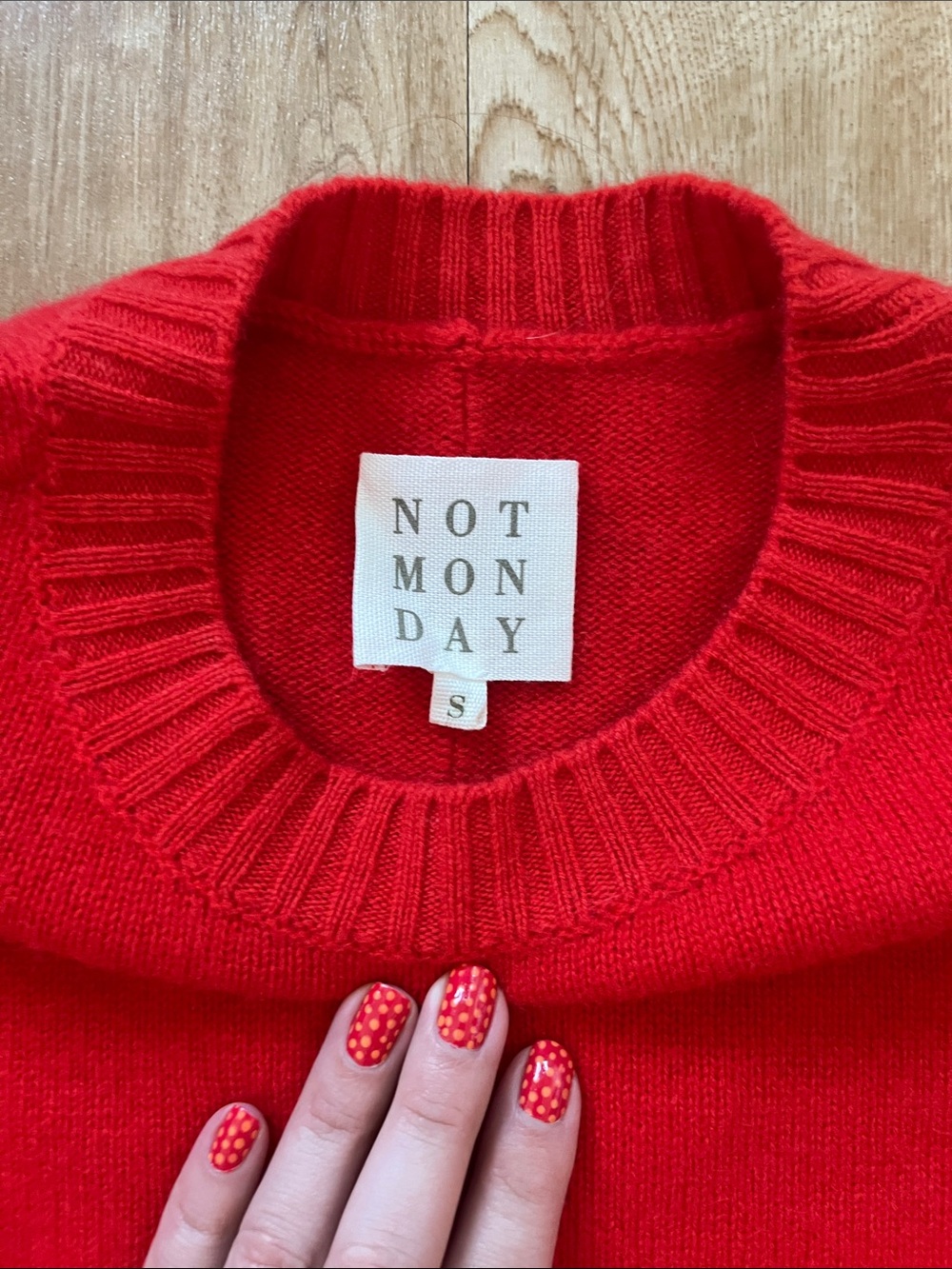 NWOT red Not Monday 100% cashmere sweater - Picture 2 of 9